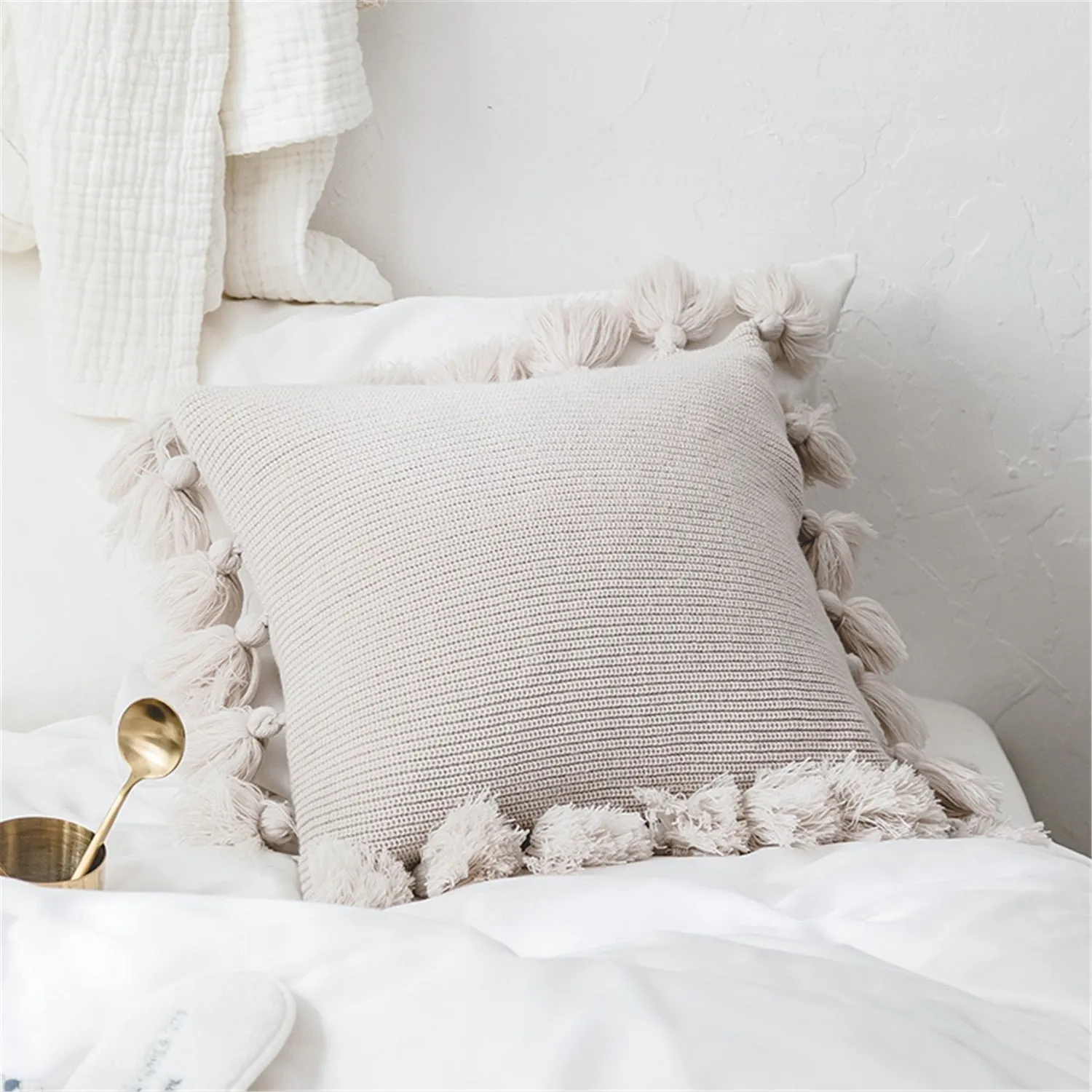 Knitted Tassel Pillow Case