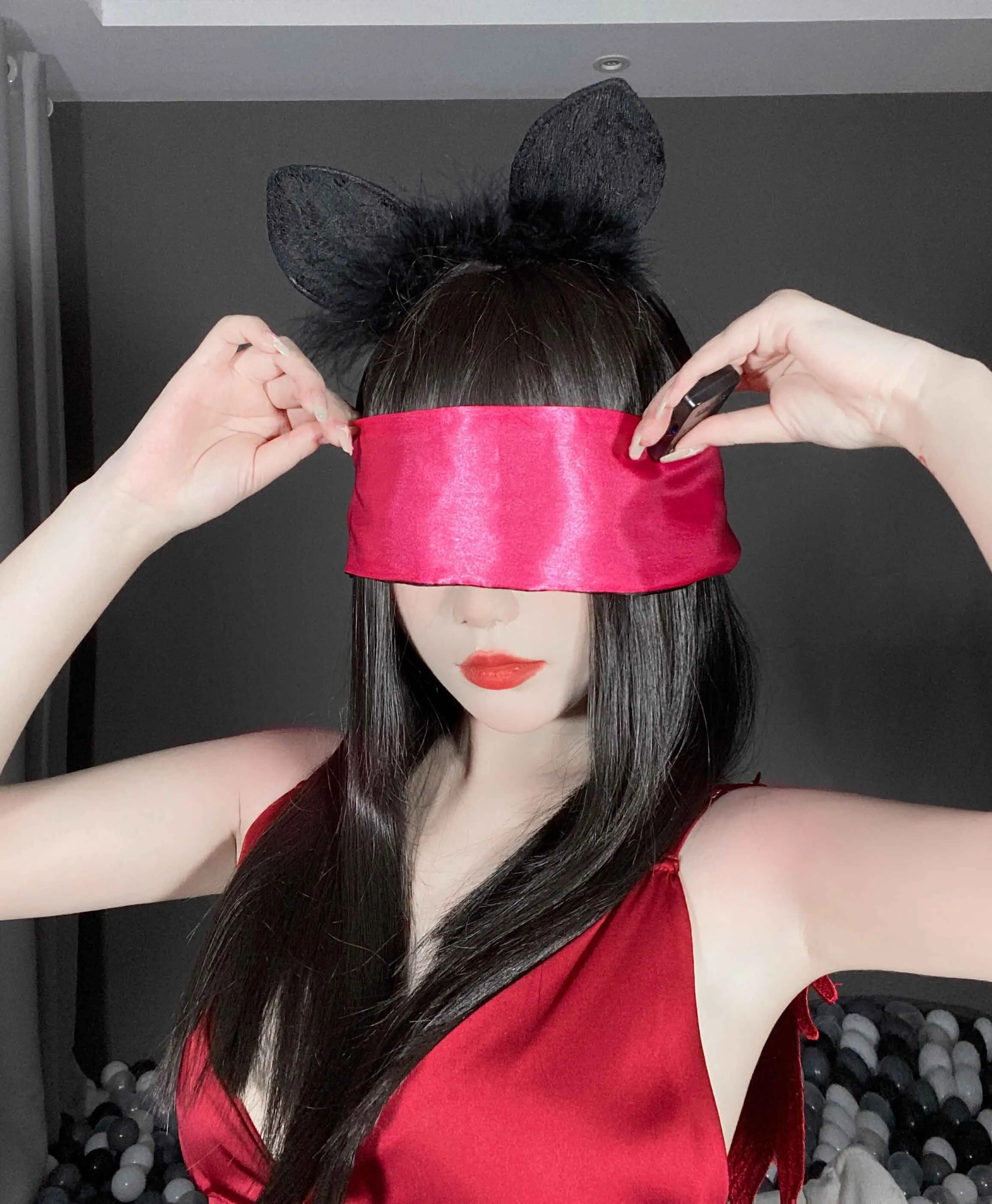 P-11 Black and red two-tone silk satin eye patch